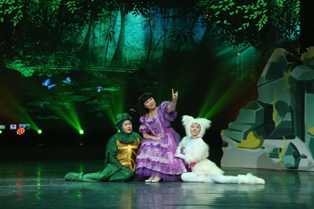 青島市歌舞劇院 青島市歌舞劇院