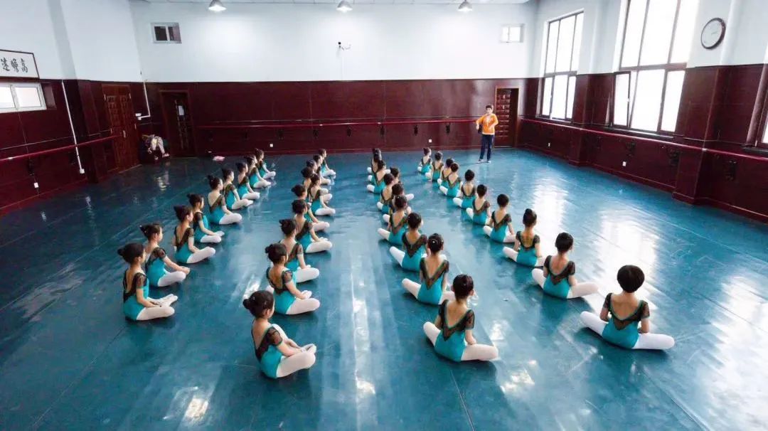 青島市歌舞劇院 青島市歌舞劇院