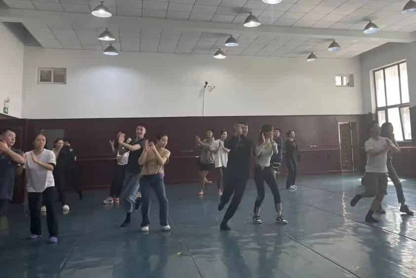 青島市歌舞劇院 青島市歌舞劇院