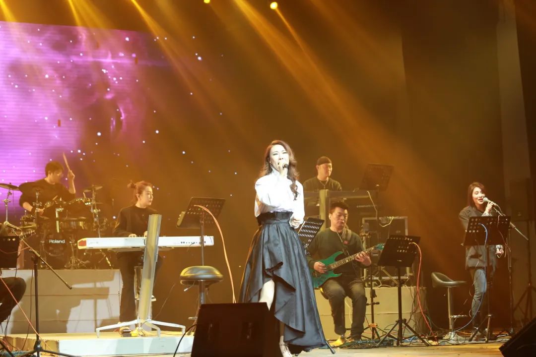 青島市歌舞劇院 圖片