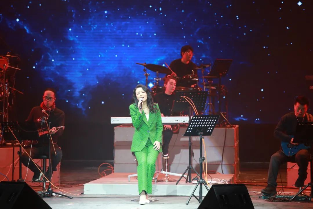 青島市歌舞劇院 圖片