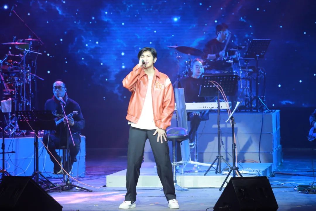 青島市歌舞劇院 圖片