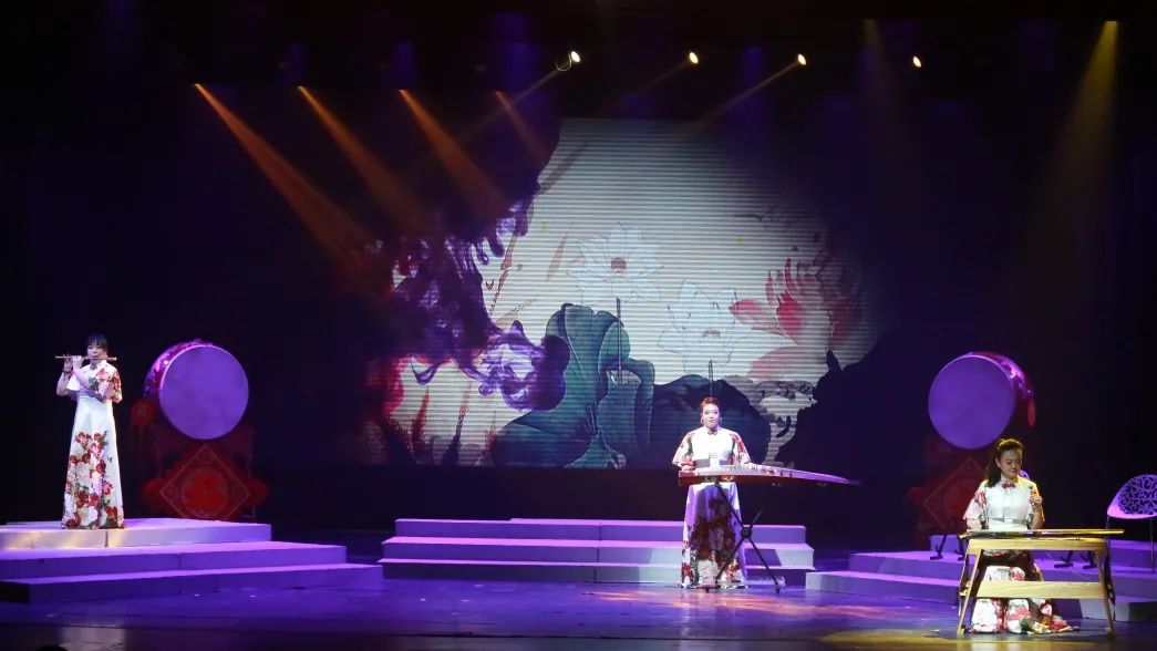 青島市歌舞劇院 圖片