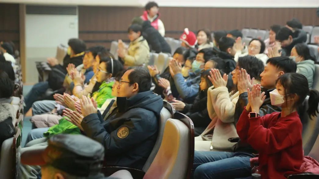 青島市歌舞劇院 圖片