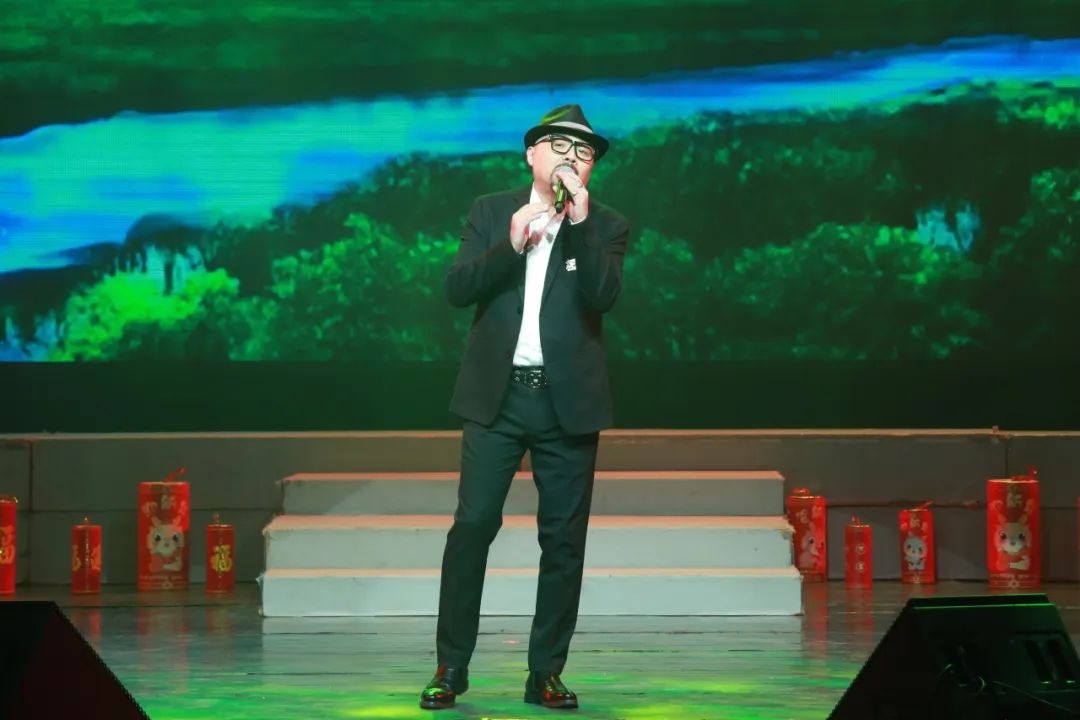 青島市歌舞劇院 青島市歌舞劇院