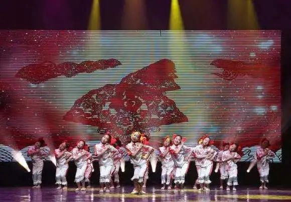 青島市歌舞劇院 青島市歌舞劇院