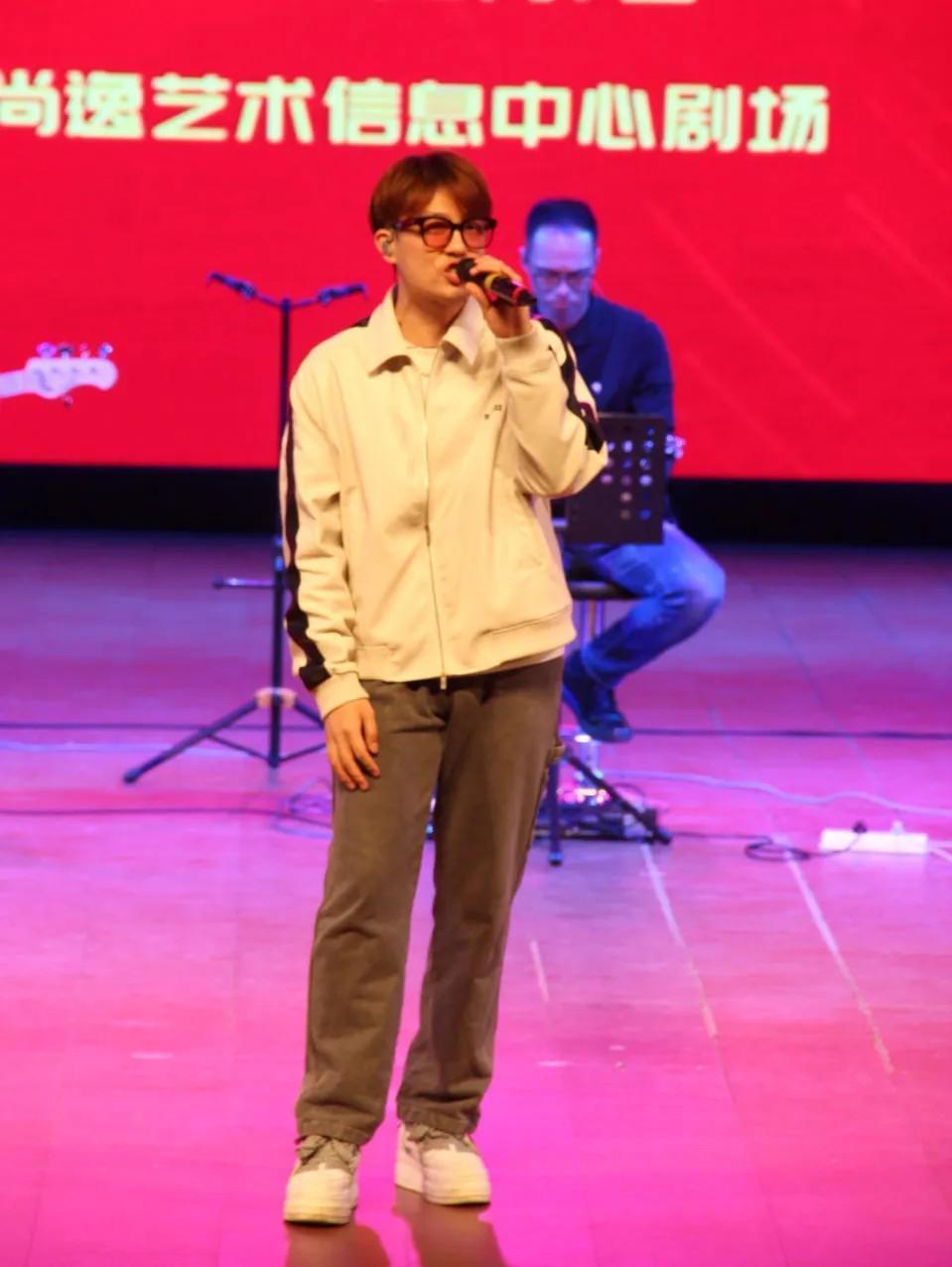 青島市歌舞劇院 青島市歌舞劇院