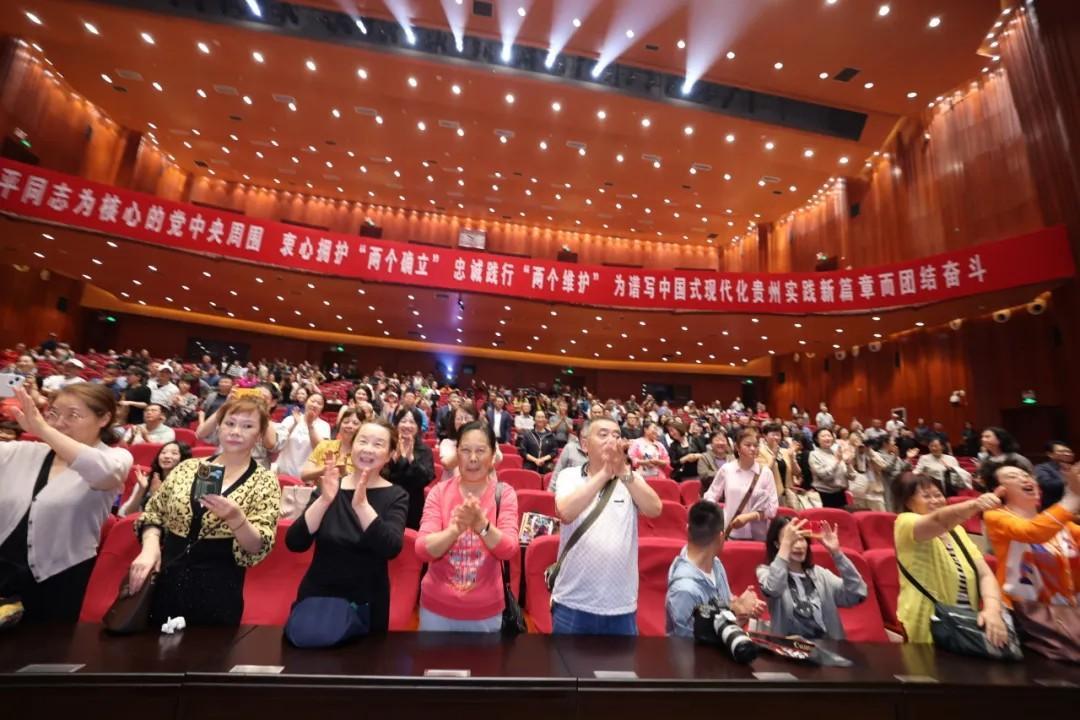 青島市歌舞劇院 青島市歌舞劇院