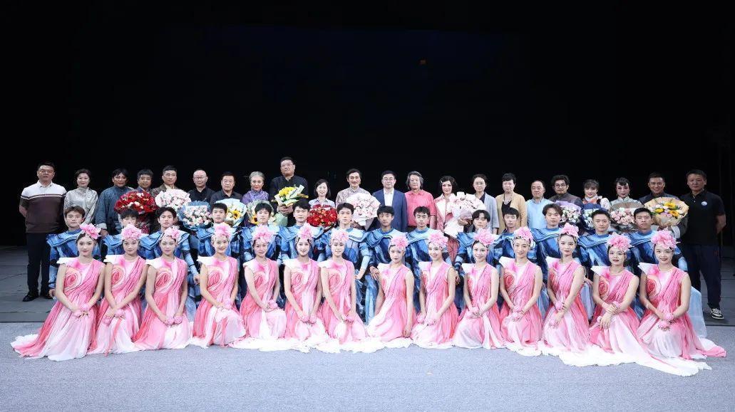 青島市歌舞劇院 青島市歌舞劇院