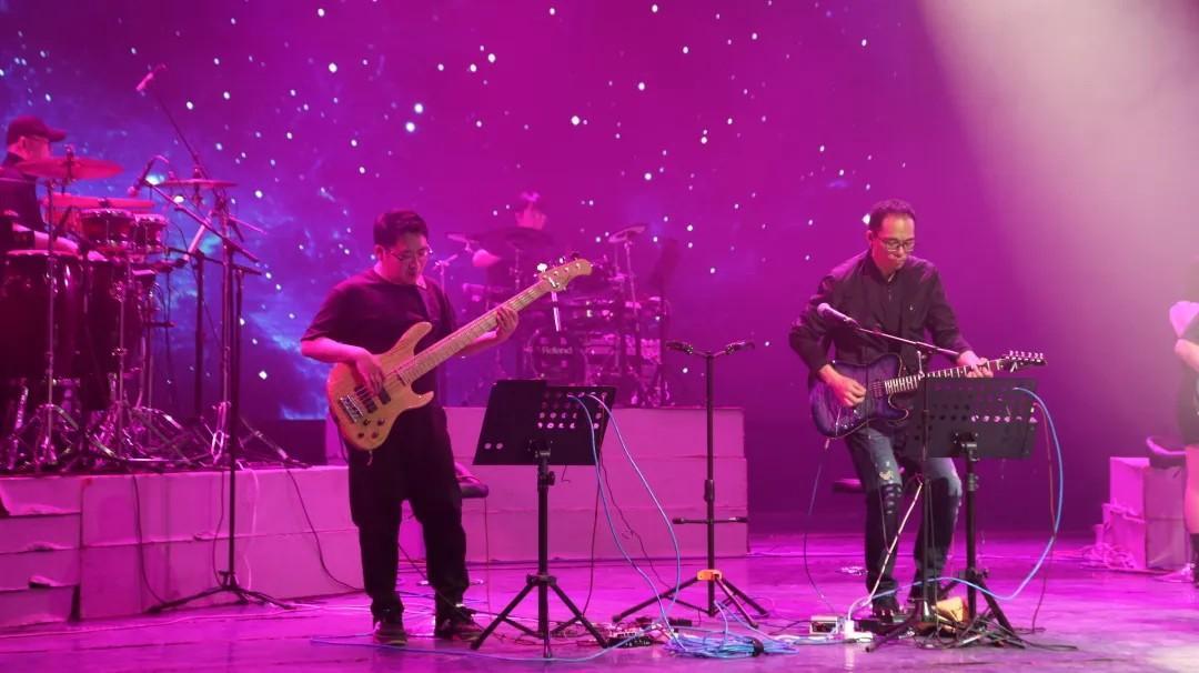 青島市歌舞劇院 青島市歌舞劇院