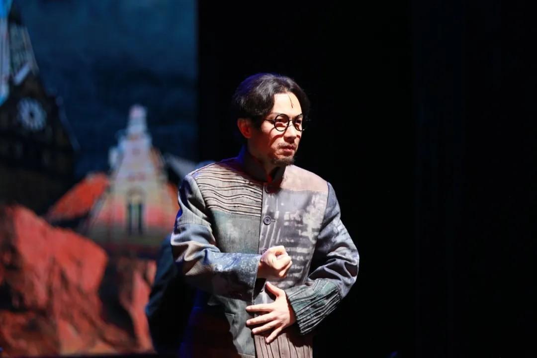 青島市歌舞劇院 青島市歌舞劇院