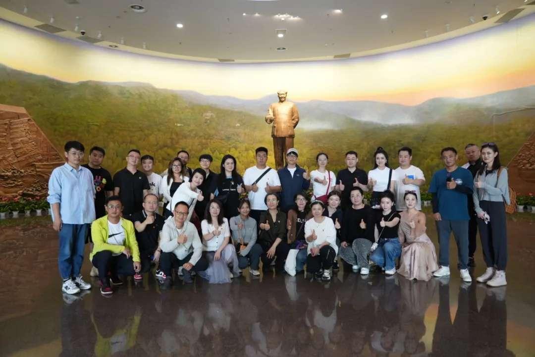 青島市歌舞劇院 青島市歌舞劇院