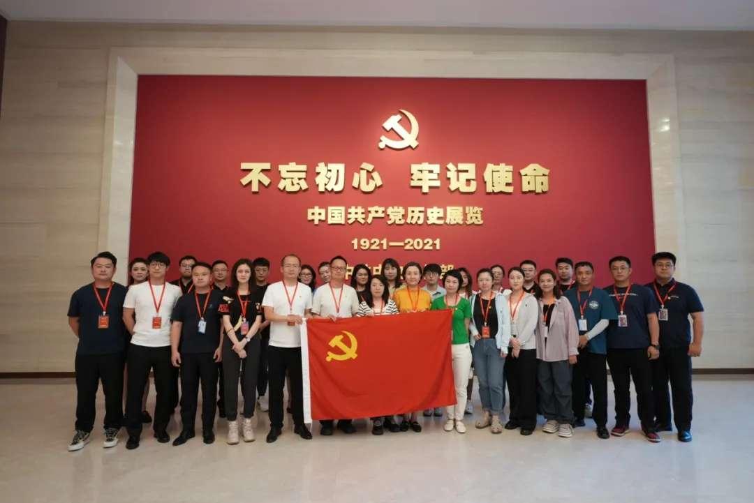 青島市歌舞劇院 青島市歌舞劇院