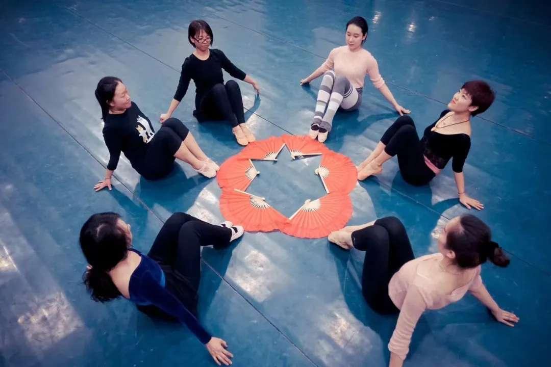 青島市歌舞劇院 青島市歌舞劇院