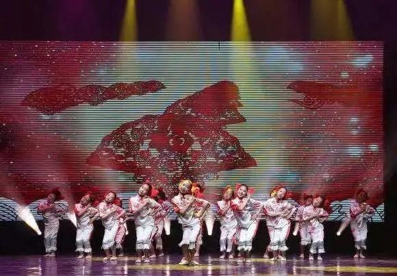 青島市歌舞劇院 青島市歌舞劇院