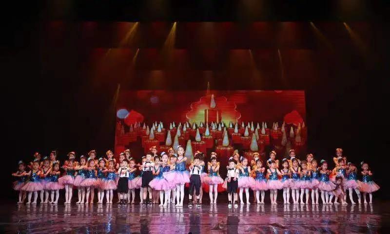 青島市歌舞劇院 青島市歌舞劇院