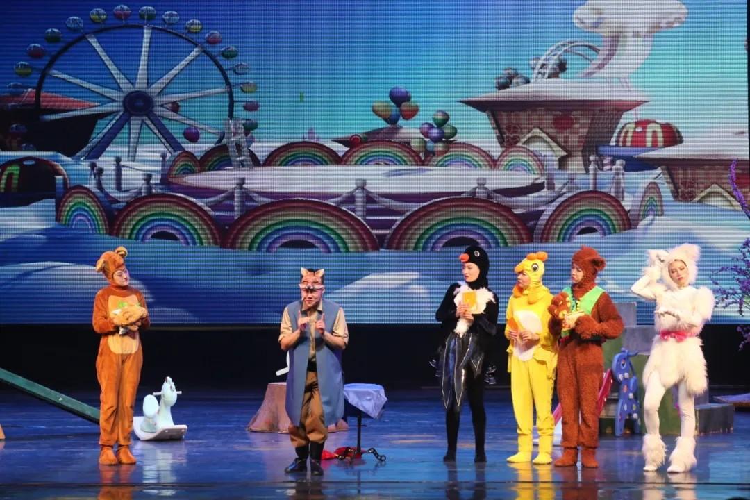 青島市歌舞劇院 青島市歌舞劇院