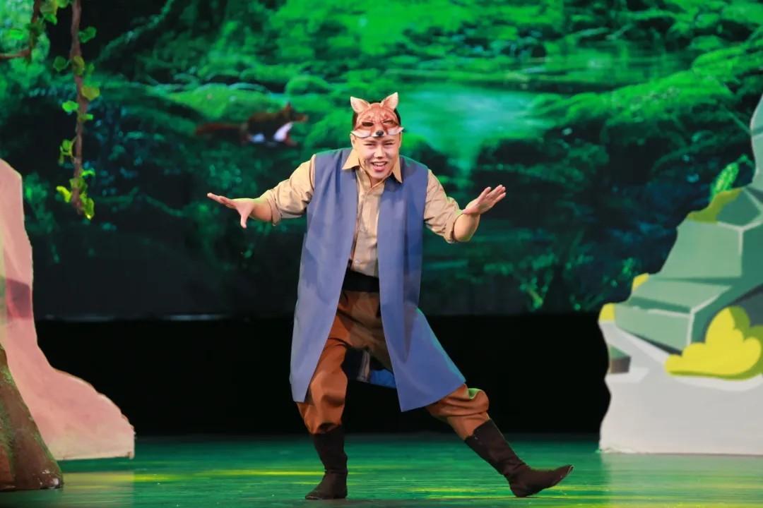 青島市歌舞劇院 青島市歌舞劇院