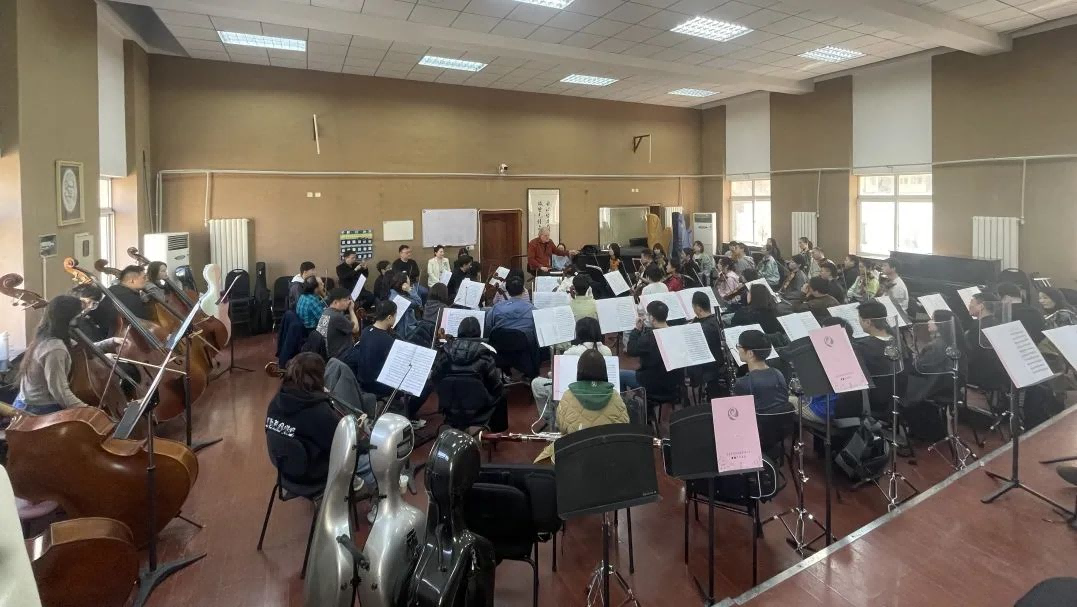 青島市歌舞劇院 青島市歌舞劇院